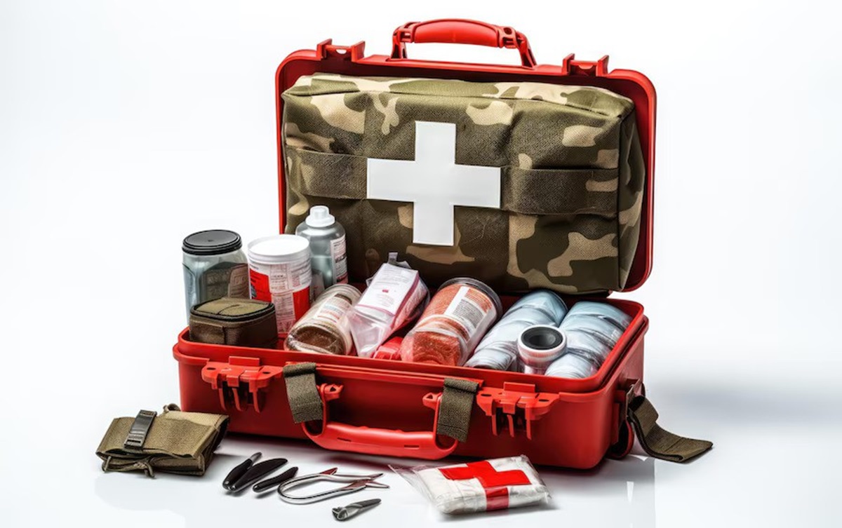 This kit should contain essentials that can save the day and help you navigate through any case